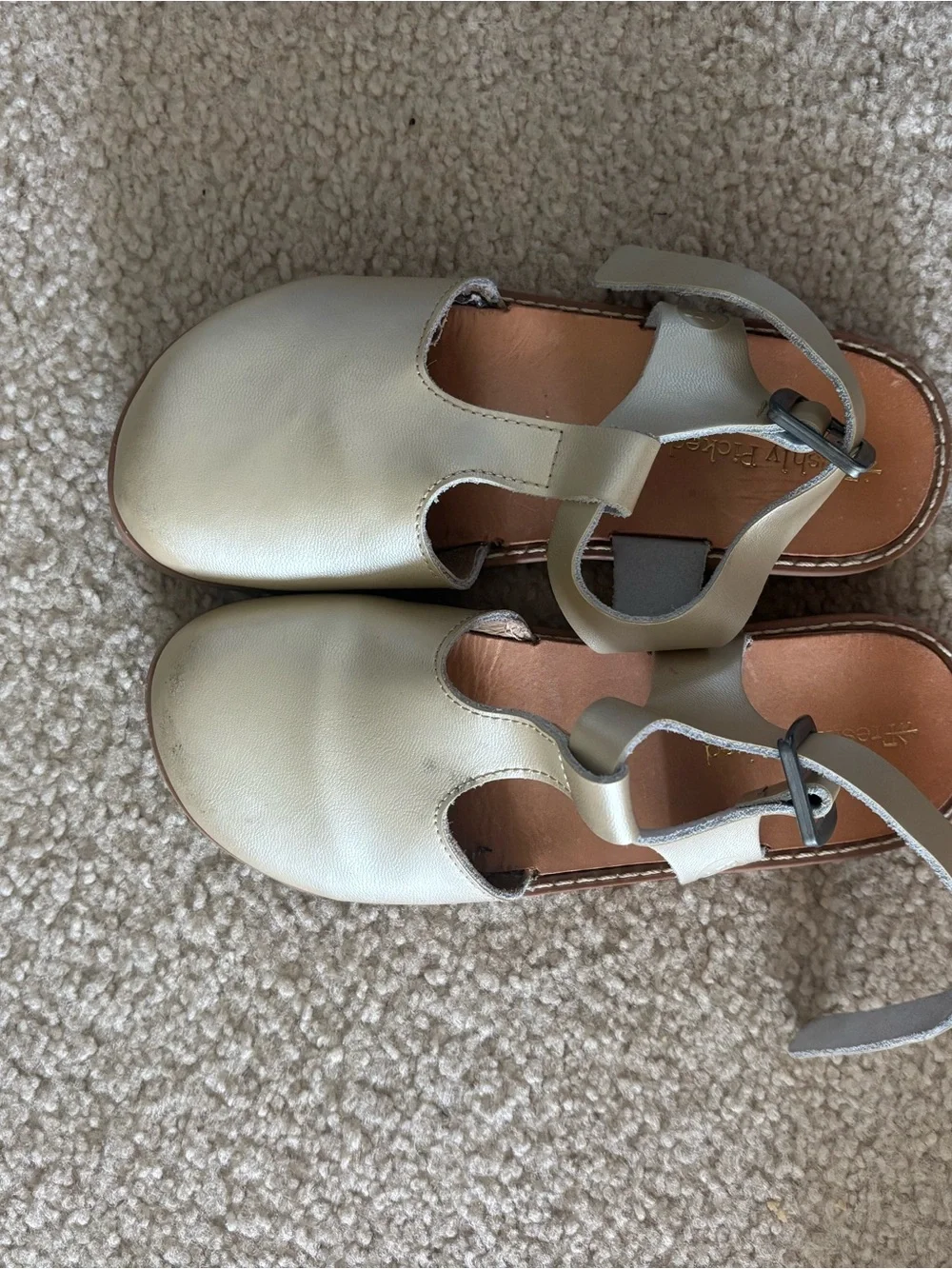 Freshly Picked Metallic Cream T-Strap Closed-Toe Sandals